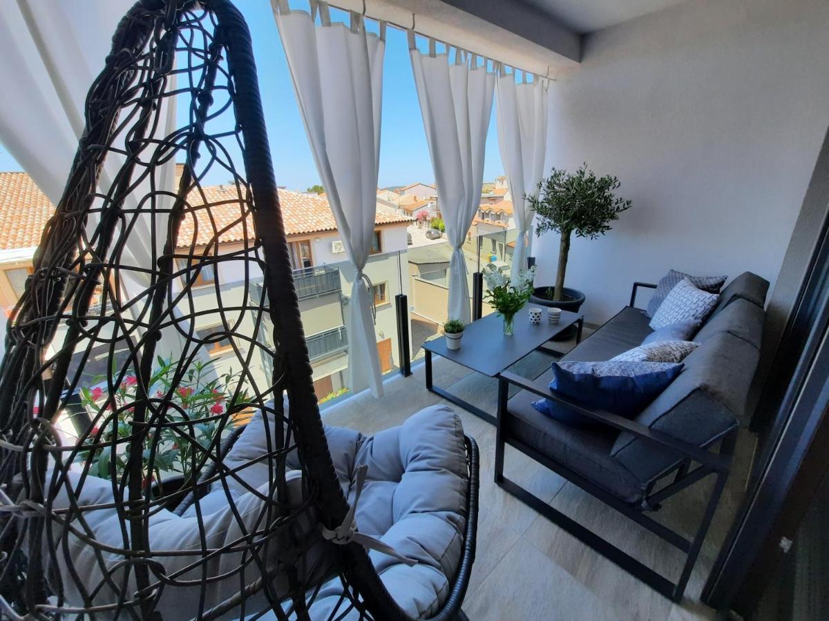 Enjoy Pula - New Apt With Terrace And Free Parking Garage 外观 照片